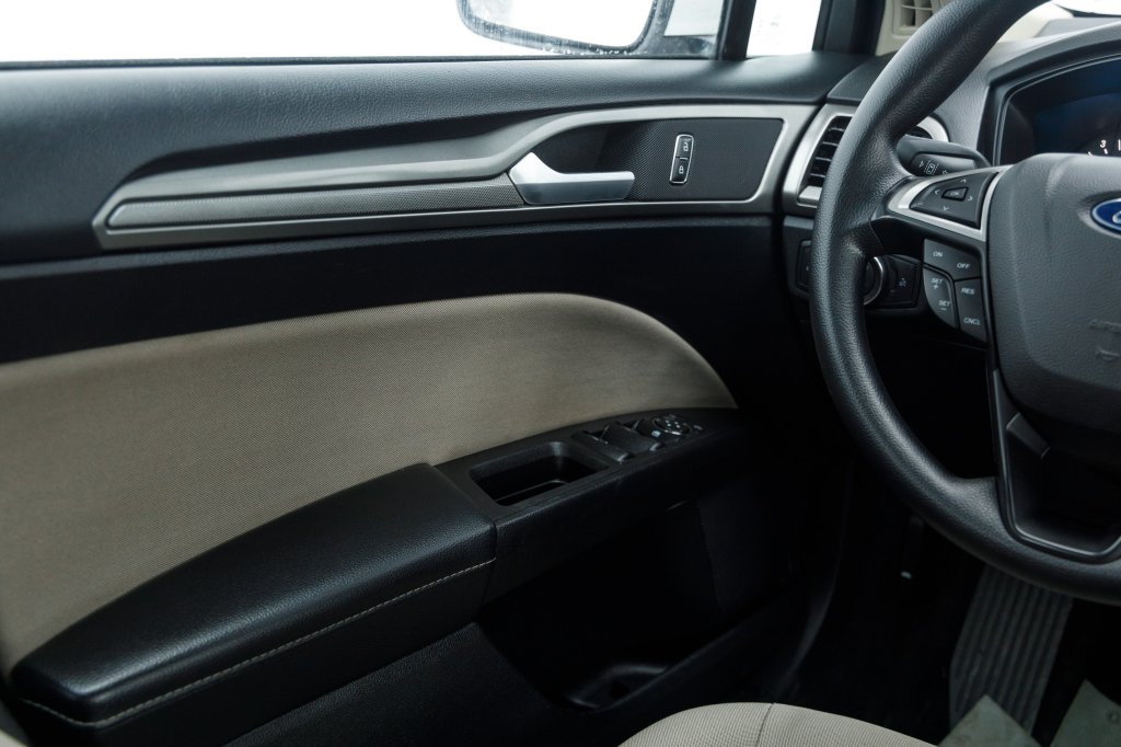 Ford Fusion S 2019 photo 7