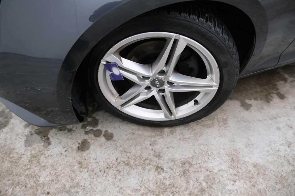 Audi A4 Avant 2016 фото 43