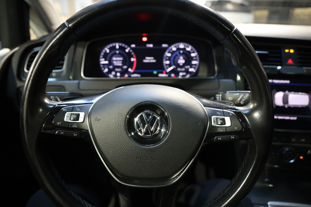 Volkswagen Golf 2017 photo 38
