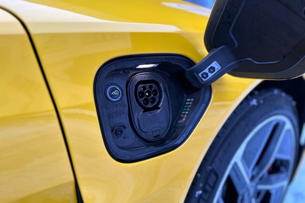 Audi RS e-tron GT 2021 фото 9