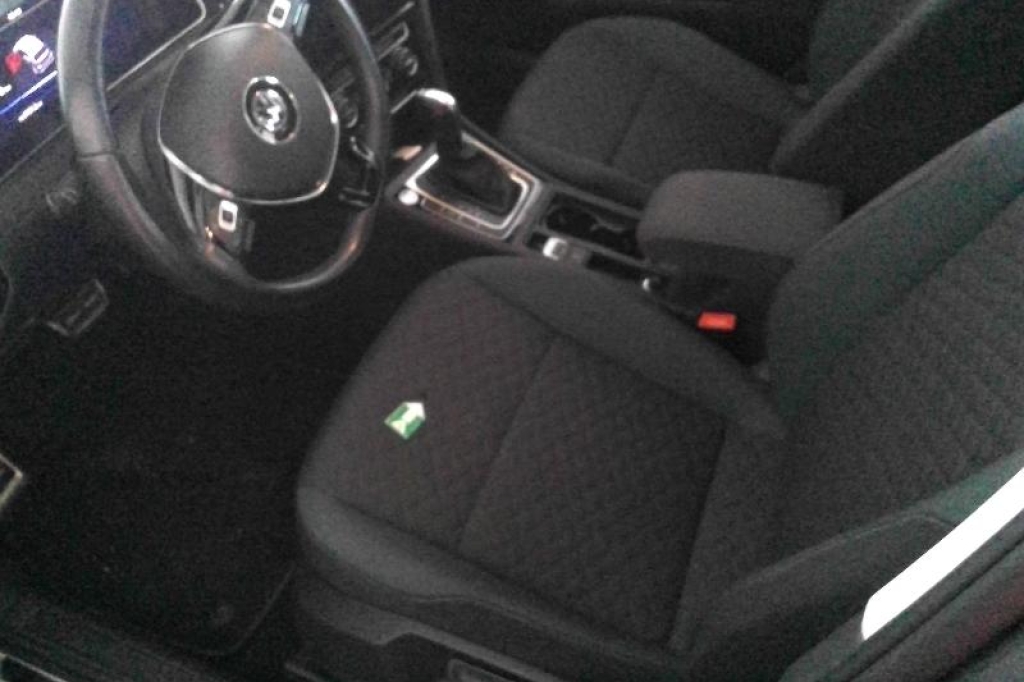 Volkswagen Golf 2019 фото 12