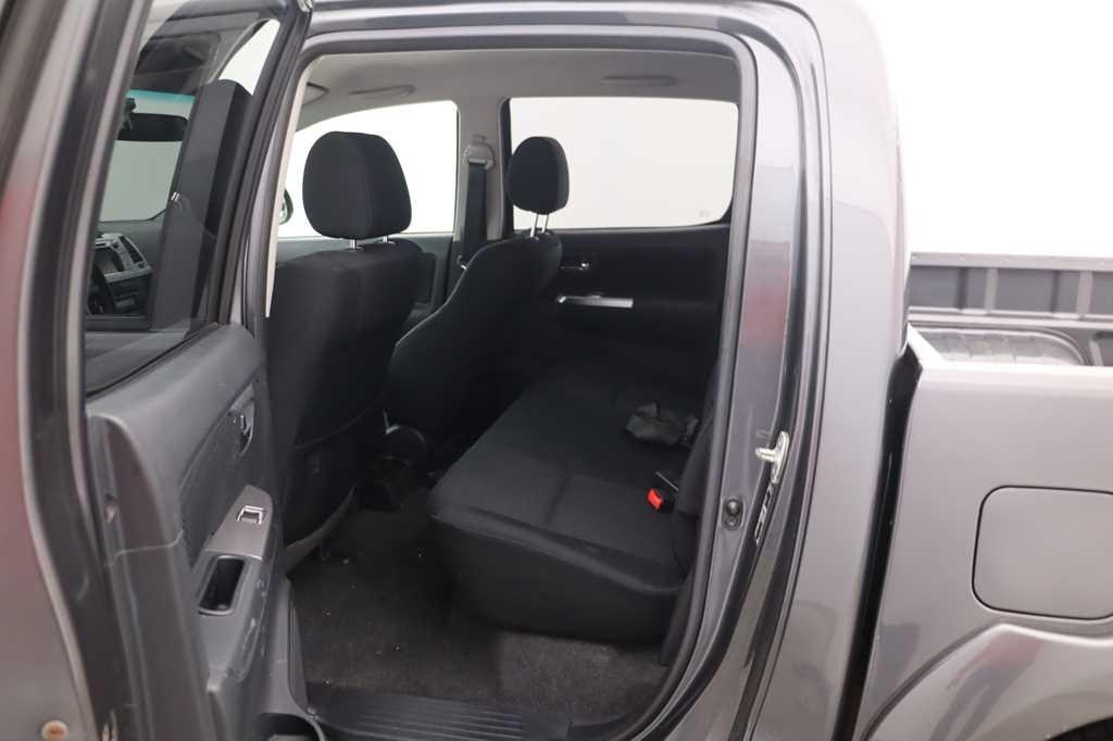 Toyota Hilux 2015 photo 4