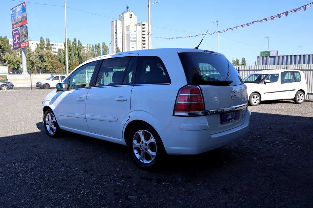 Opel Zafira 2006 фото 6