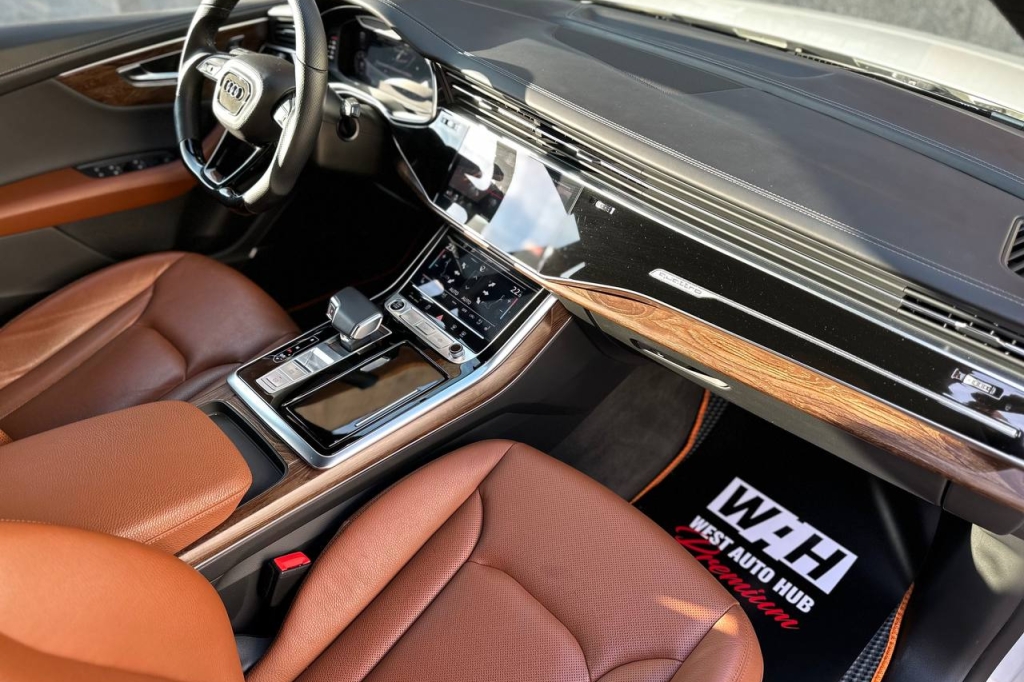 Audi Q8 50 TDI 2021 фото 16