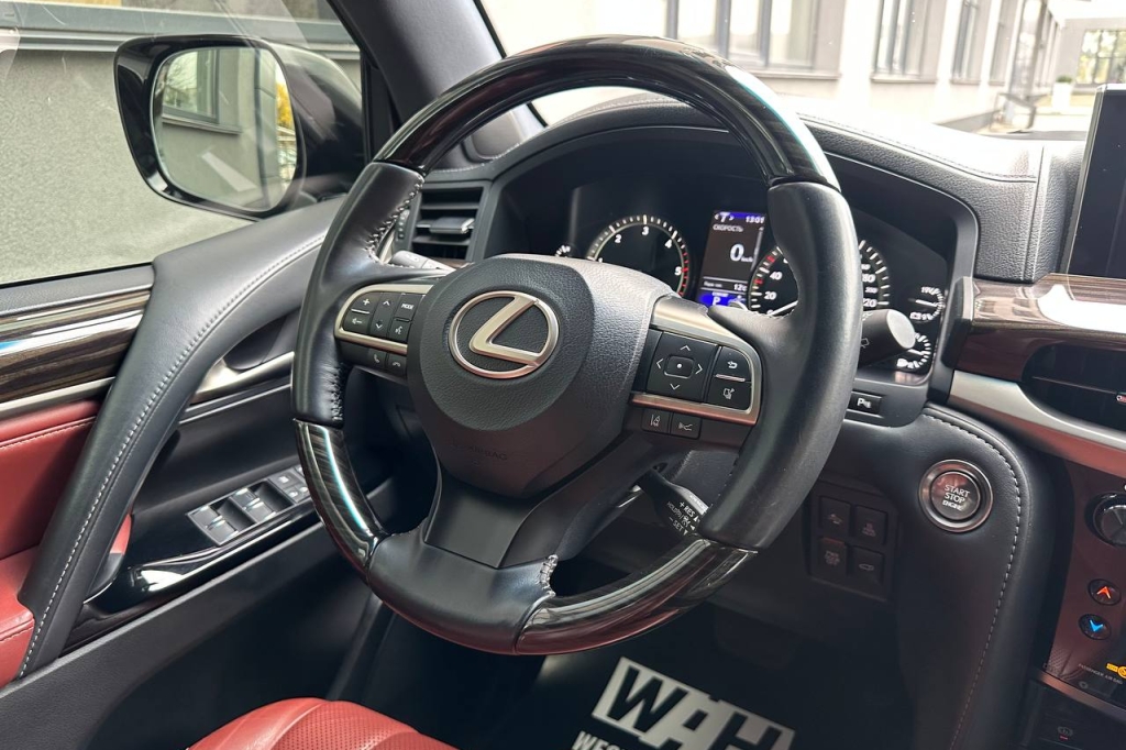 Lexus LX 450 2019 фото 23