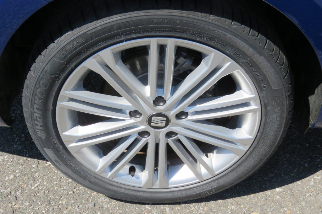 SEAT Leon ST 2020 фото 2