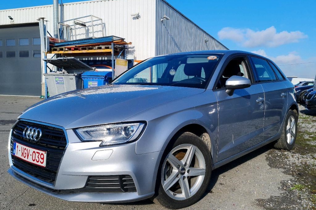 Audi A3 Sportback 2019 фото 6