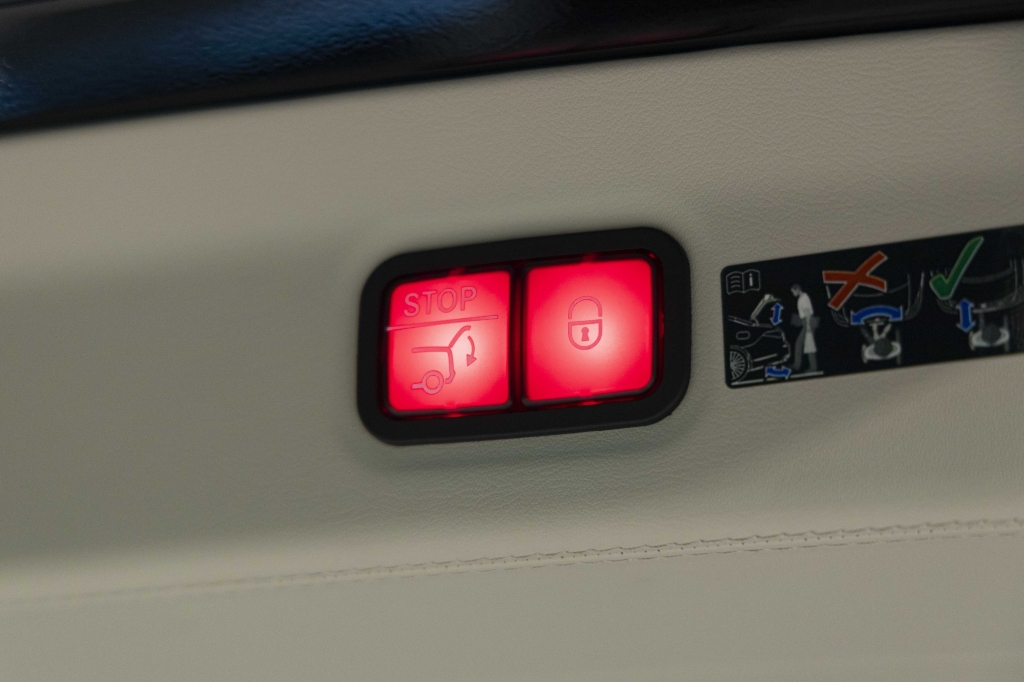 Mercedes-Benz Maybach GLS 600 2022 фото 66