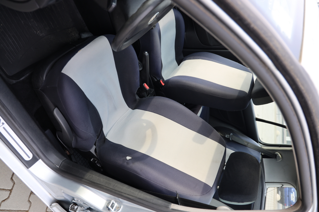 Volkswagen Golf 2001 photo 15