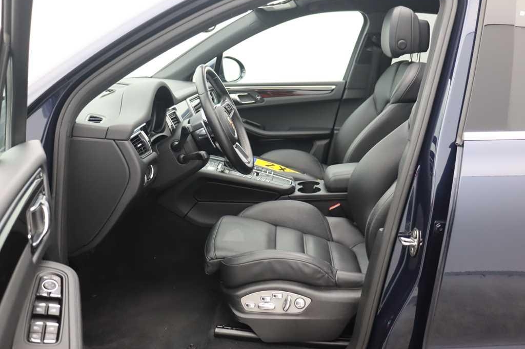 Porsche Macan S 2017 photo 2