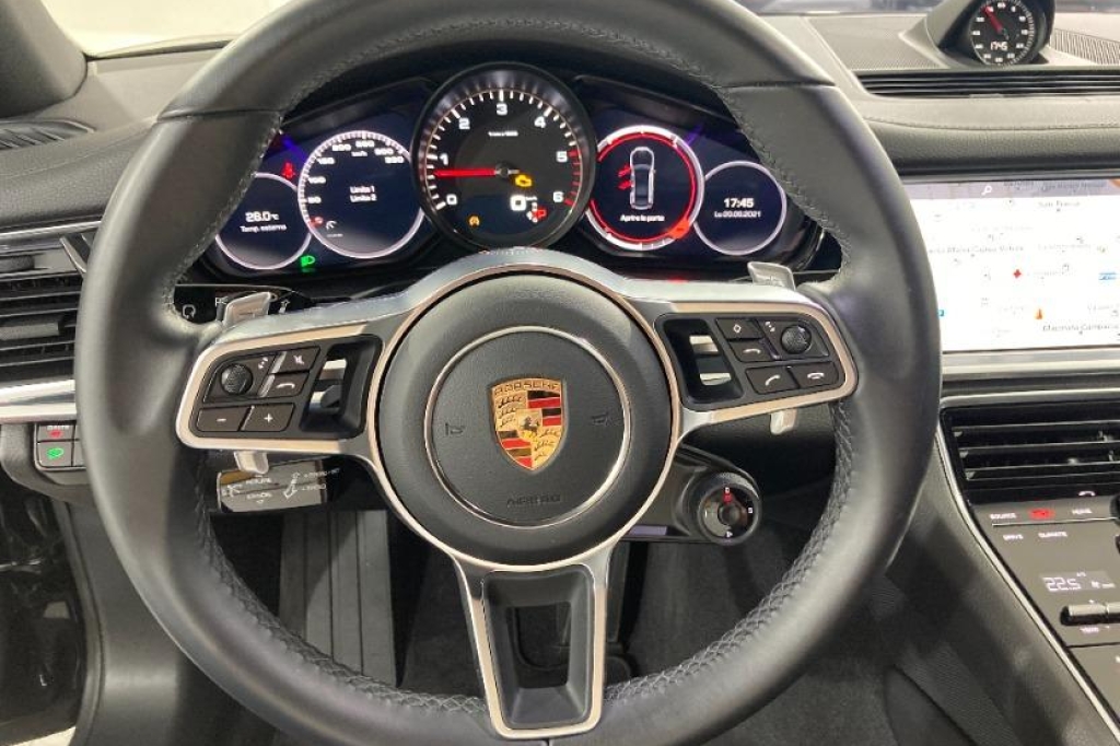 Porsche Panamera 4S 2017 photo 2