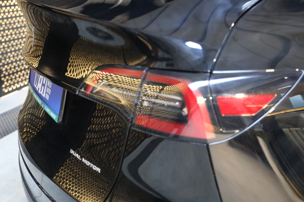 Tesla Model Y 2022 photo 8