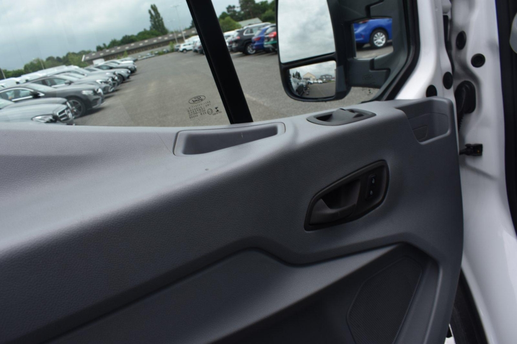 Ford Transit Koffer 2018 фото 16