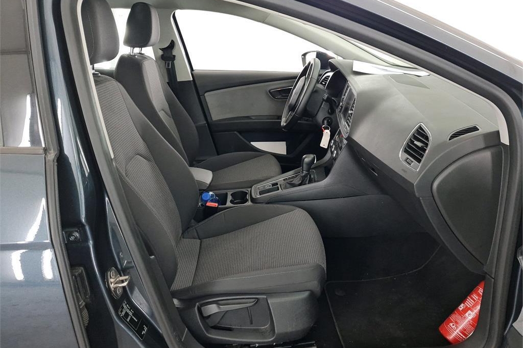 SEAT Leon 2019 фото 3