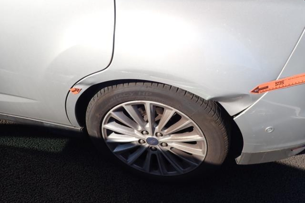 Ford C-Max 2019 photo 16