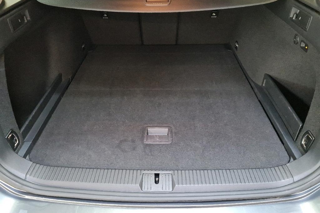 Volkswagen Passat Variant 2017 фото 9