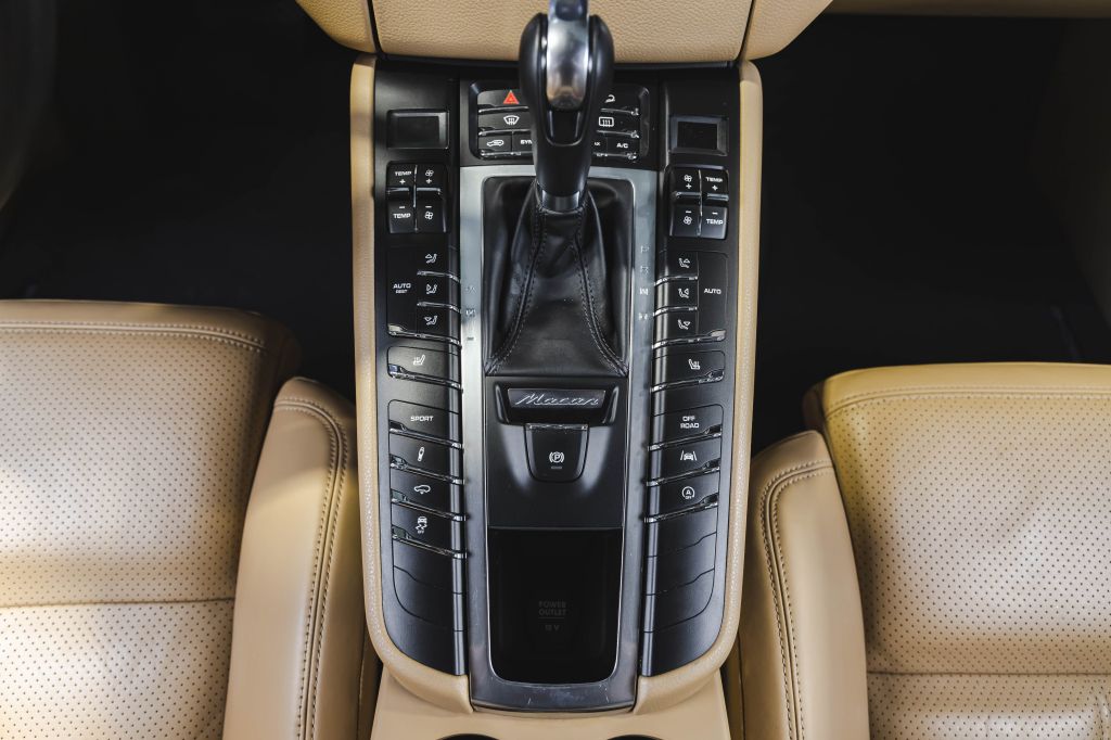 Porsche Macan 2016 фото 32