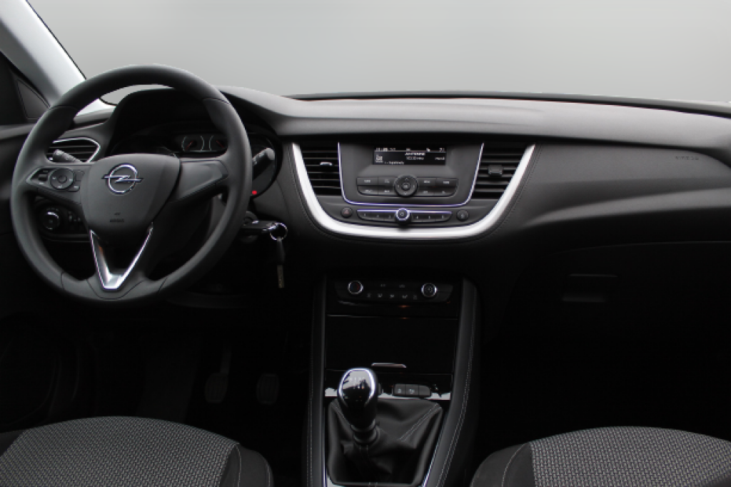 Opel Grandland X 2019 фото 5