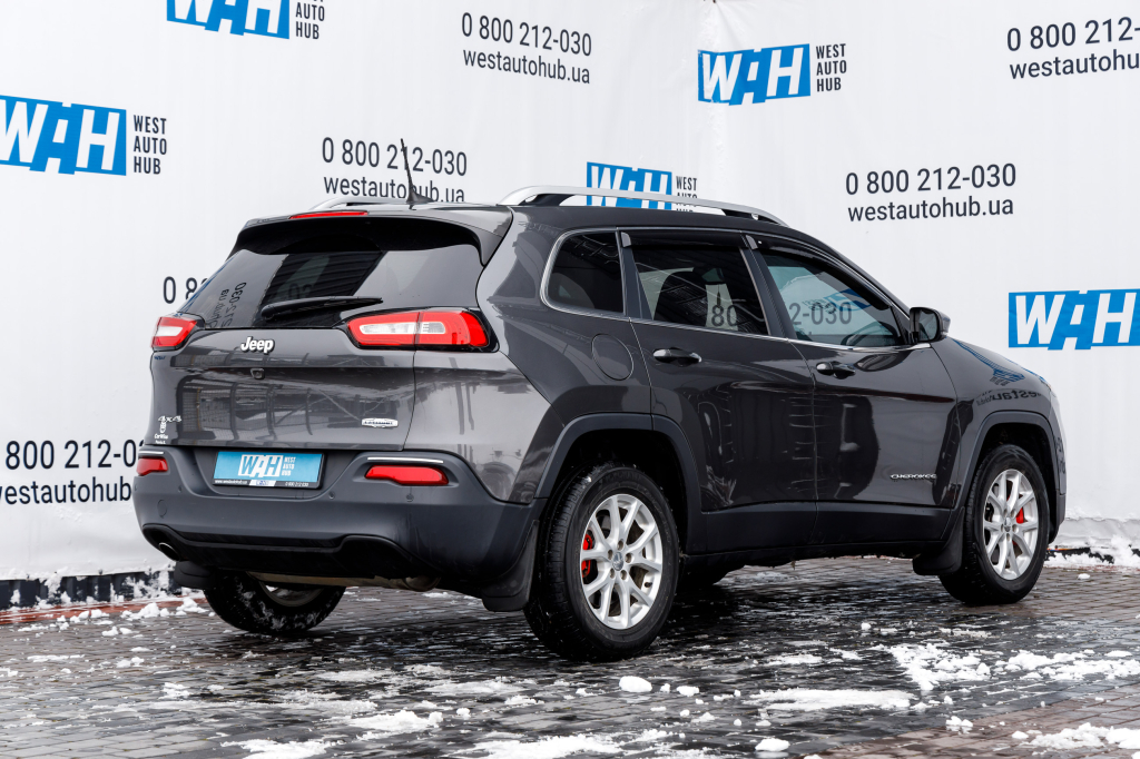 Jeep Cherokee Latitude 4x4 2016 фото 6
