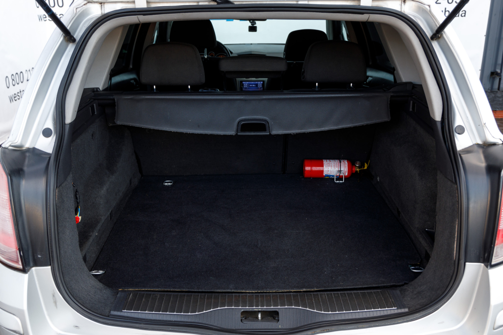 Opel Astra H фото 18