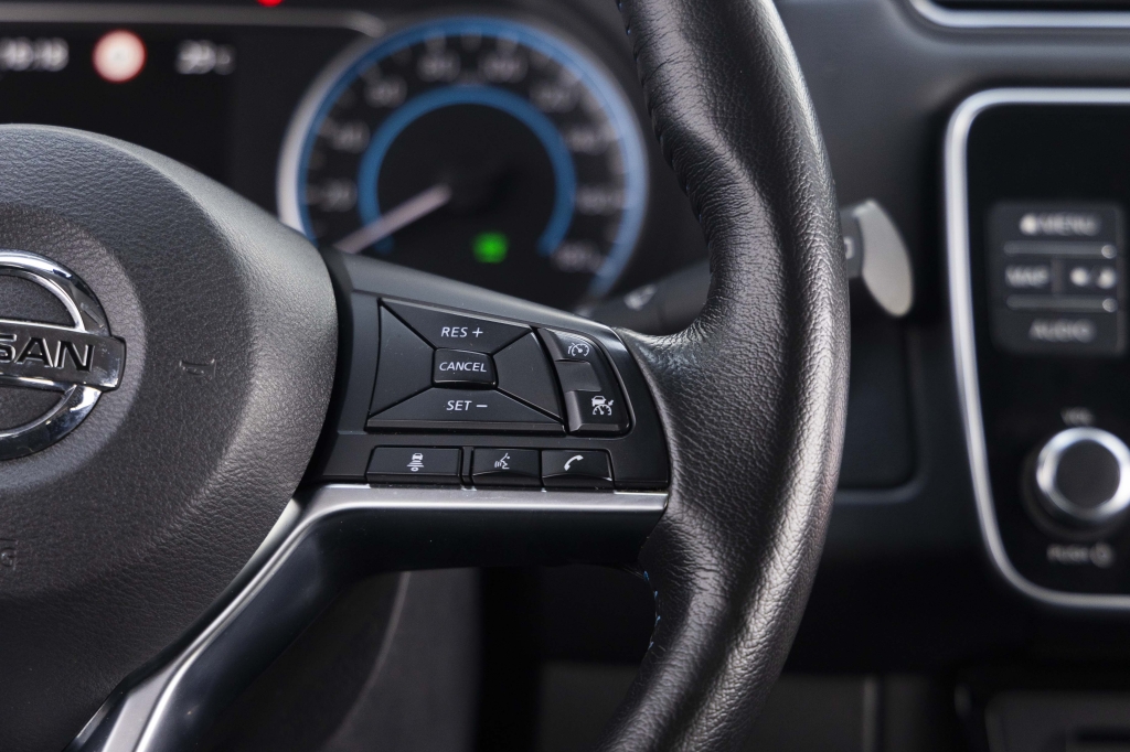 Nissan Leaf Tekna 2019 photo 23