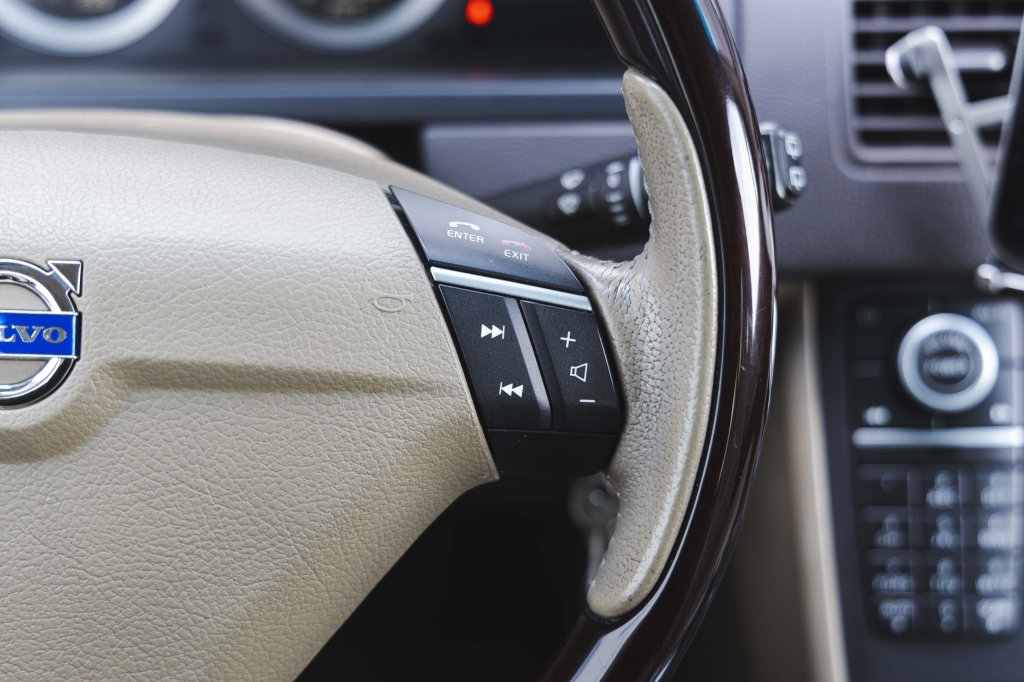 Volvo XC90 2013 фото 18