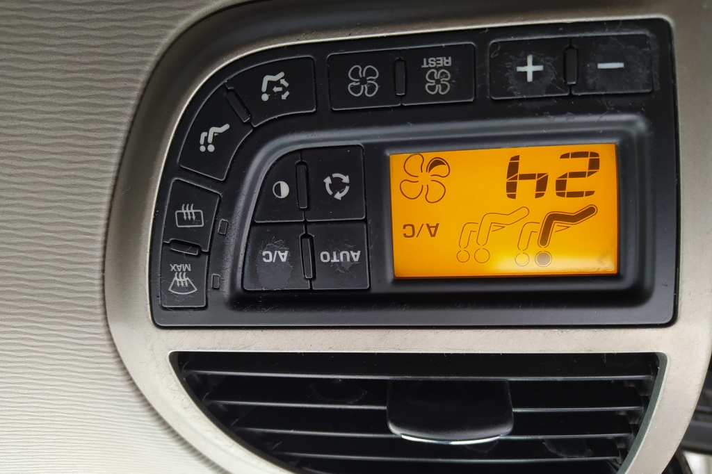 Citroen Grand C4 Picasso фото 18