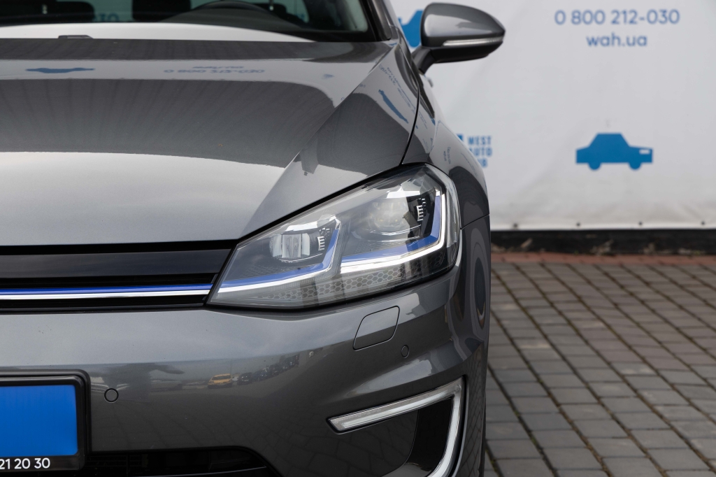Volkswagen e-Golf 2018 фото 1