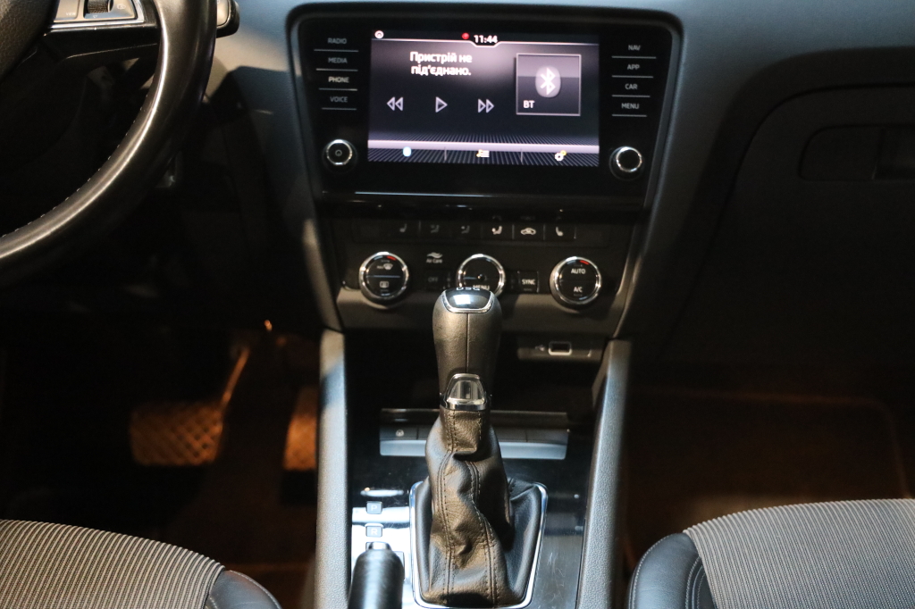 Skoda Octavia 2019 фото 20