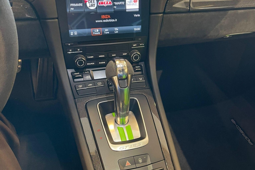 Porsche 911 GT3 RS 2018 фото 5