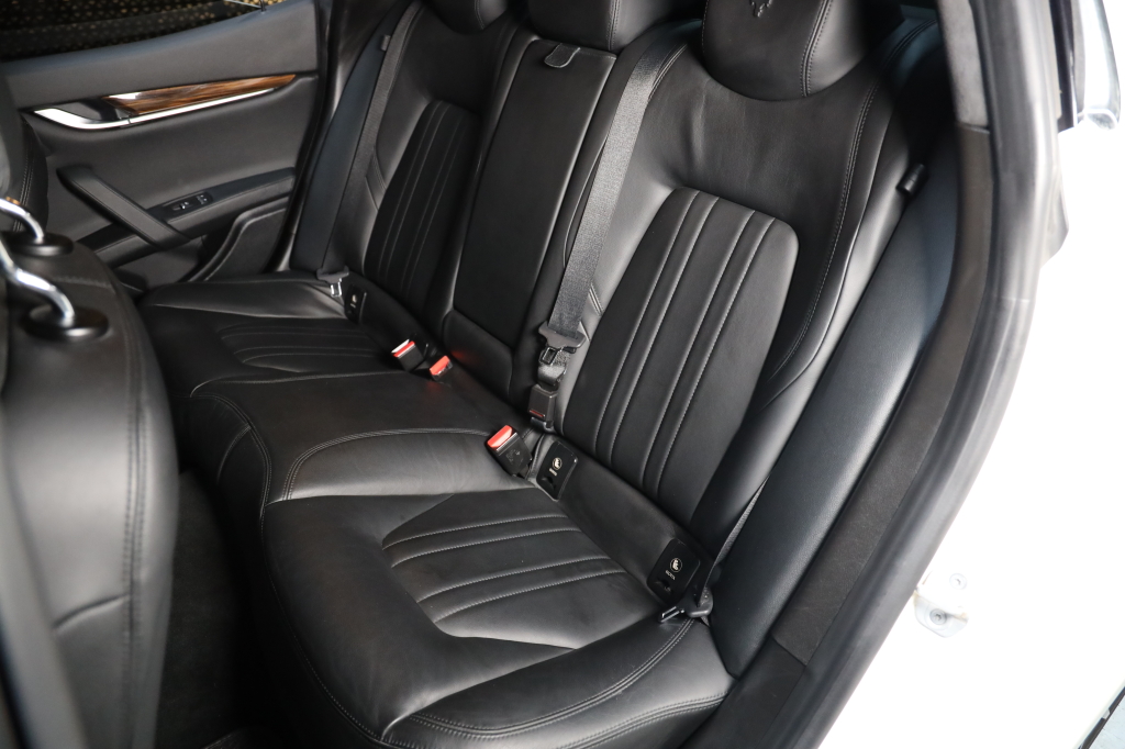 Maserati Ghibli 2013 фото 34