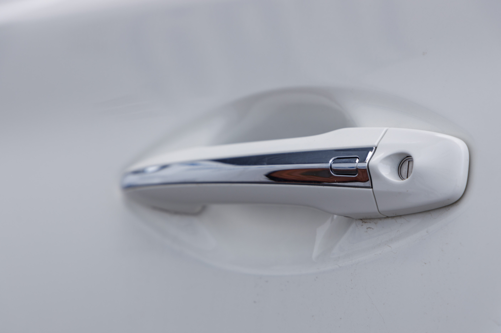 Infiniti Q50 photo 9