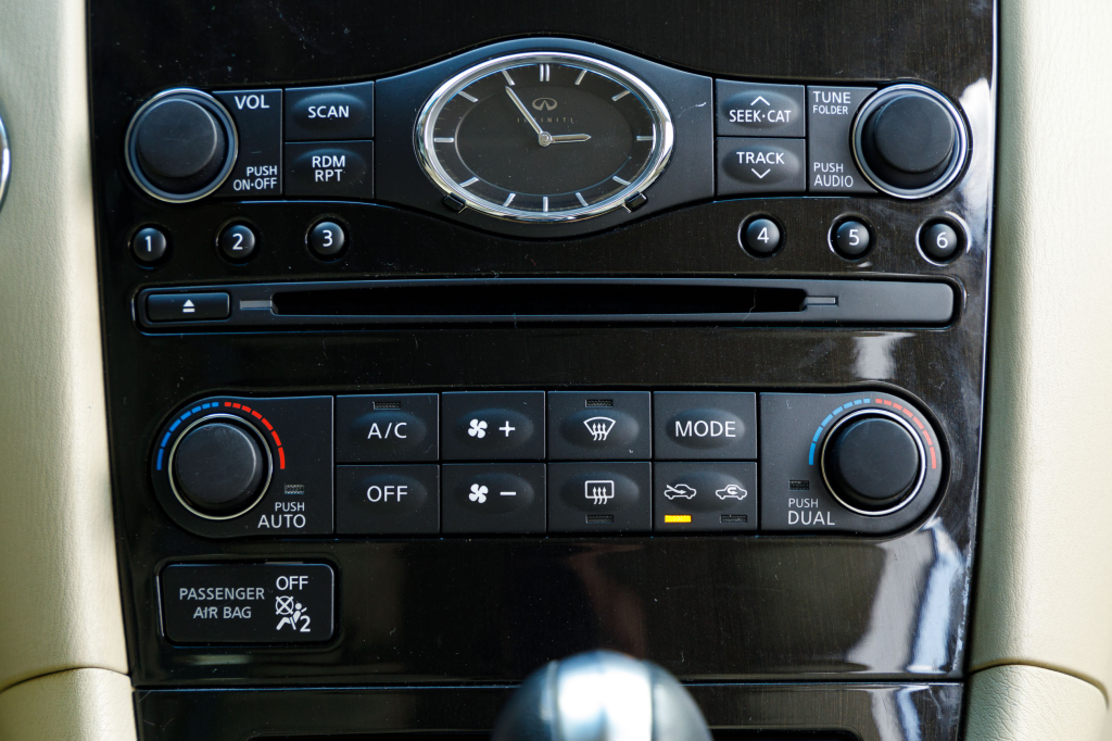 Infiniti QX50 2016 2015 photo 23