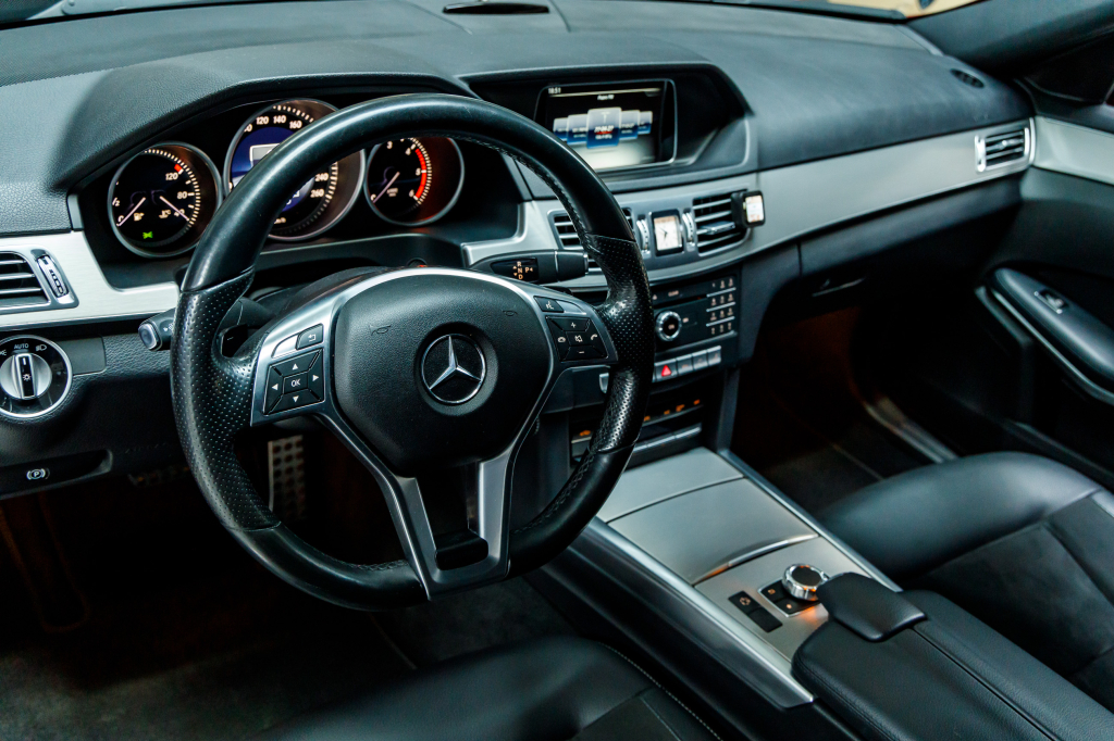 Mercedes-Benz E 220  Bluetec 2015 фото 9