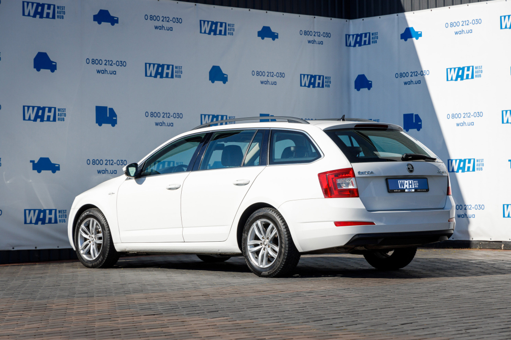 Skoda Octavia Laurin&Klement 2014 photo 7