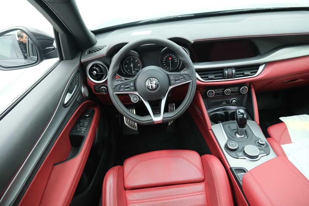 Alfa Romeo Stelvio 2019 photo 7