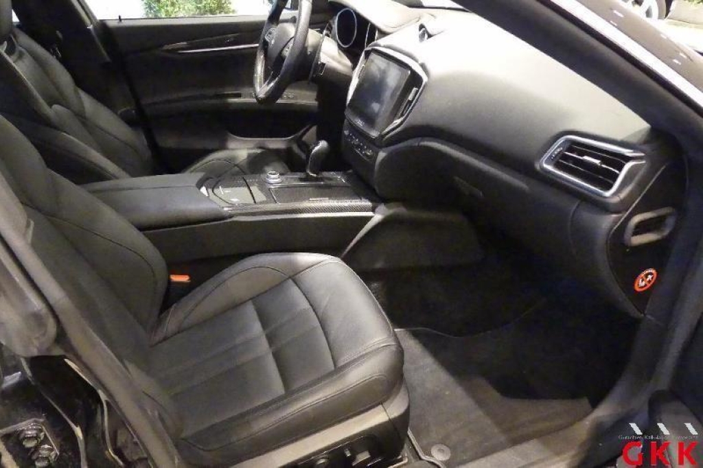 Maserati Ghibli 2018 фото 6