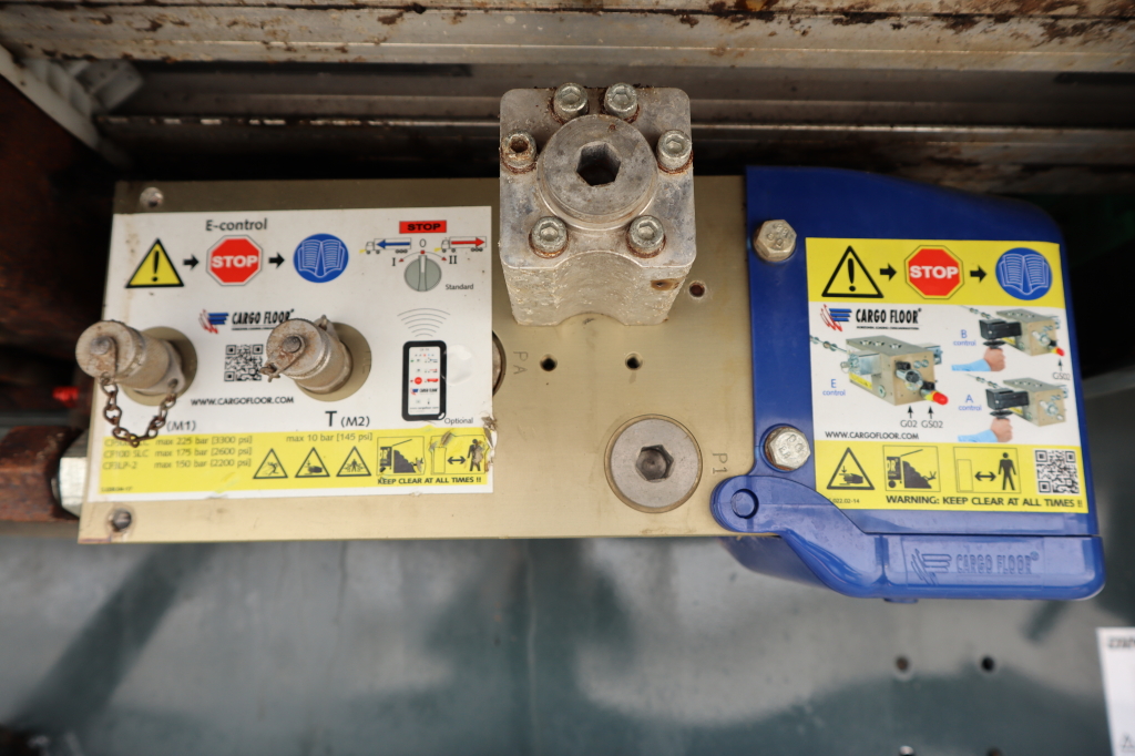 Schmitz Cargobull SW 24 Walking Floor 2008 photo 8