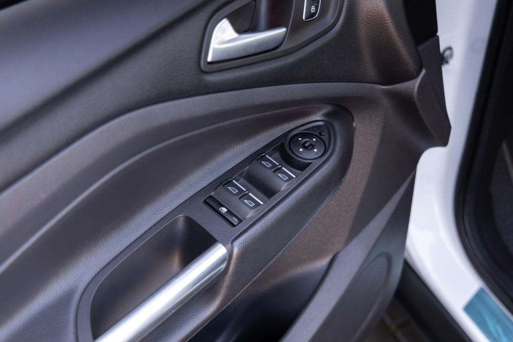 Ford Kuga 2019 фото 14