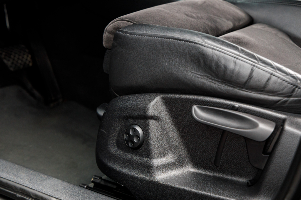 Audi Q3 2012 фото 27