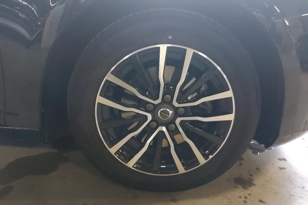 Volvo V40 2019 photo 8