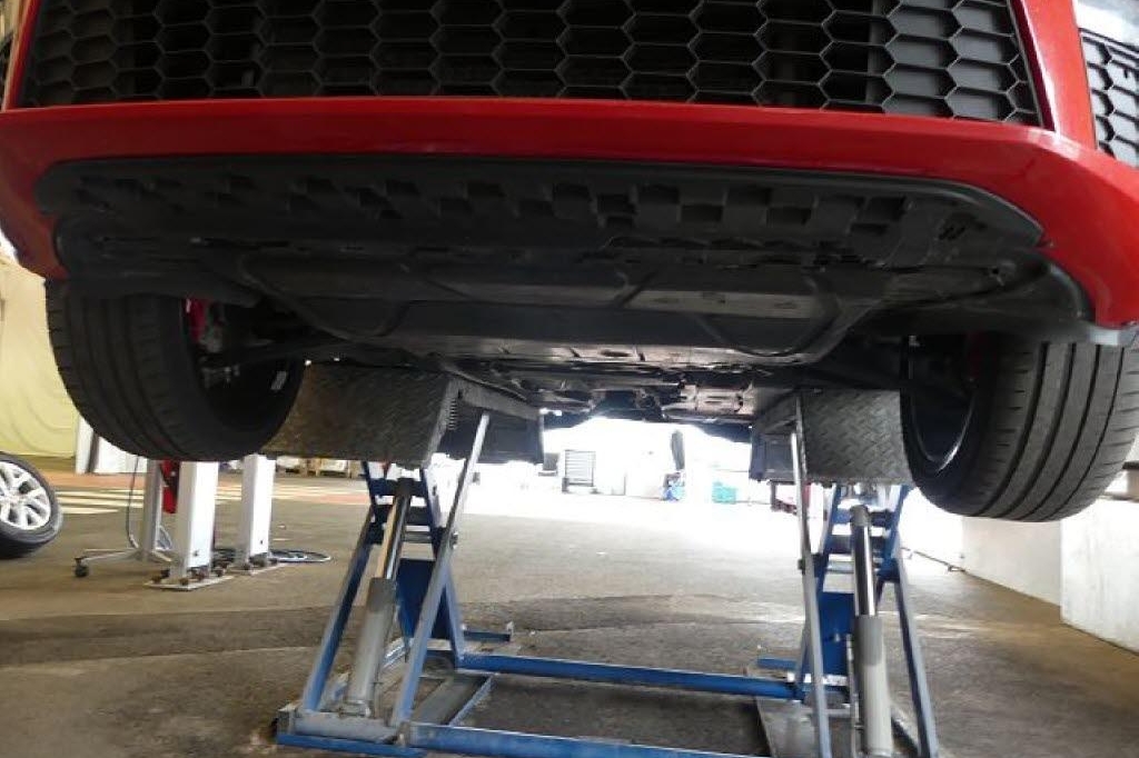 Skoda Octavia Combi RS 2018 photo 16