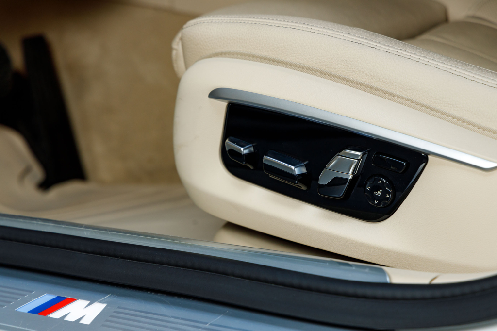 BMW 740 2016 фото 25