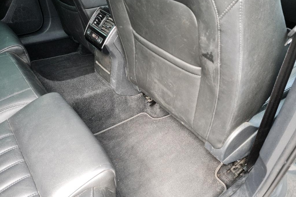 Skoda Superb Combi 2017 photo 48