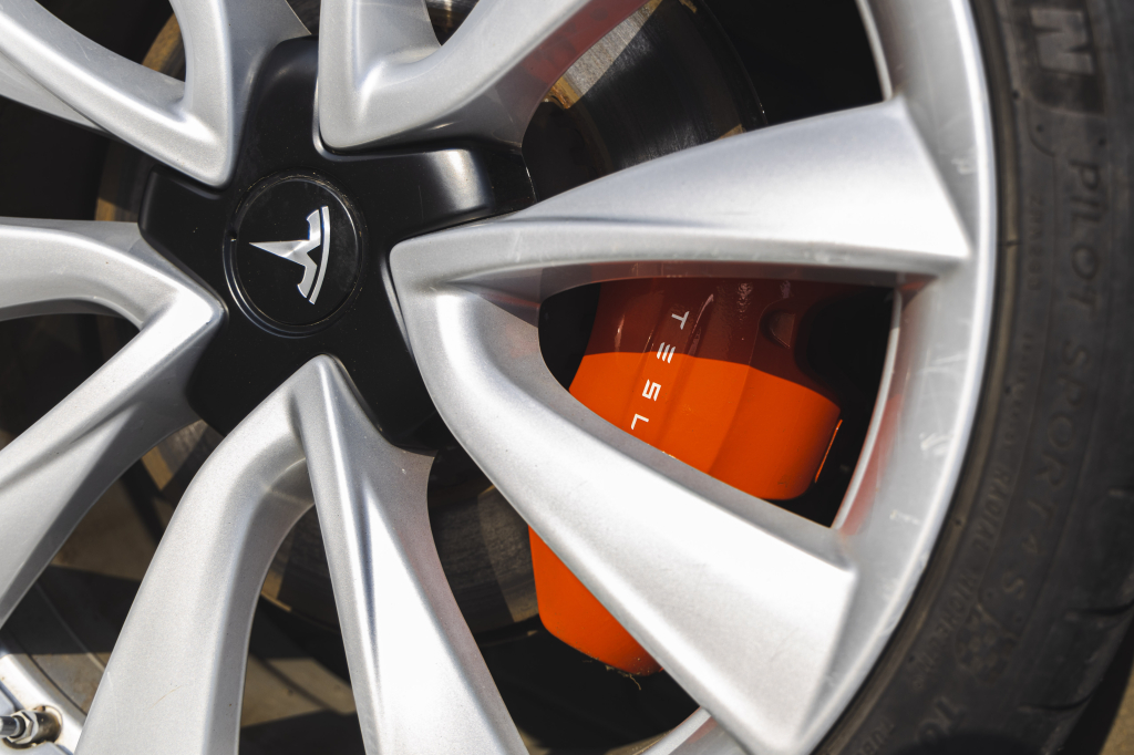 Tesla Model 3 2019 фото 2