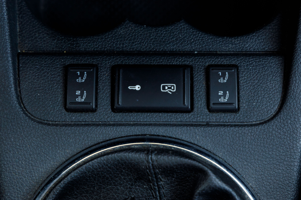 Skoda Fabia 2011 photo 9