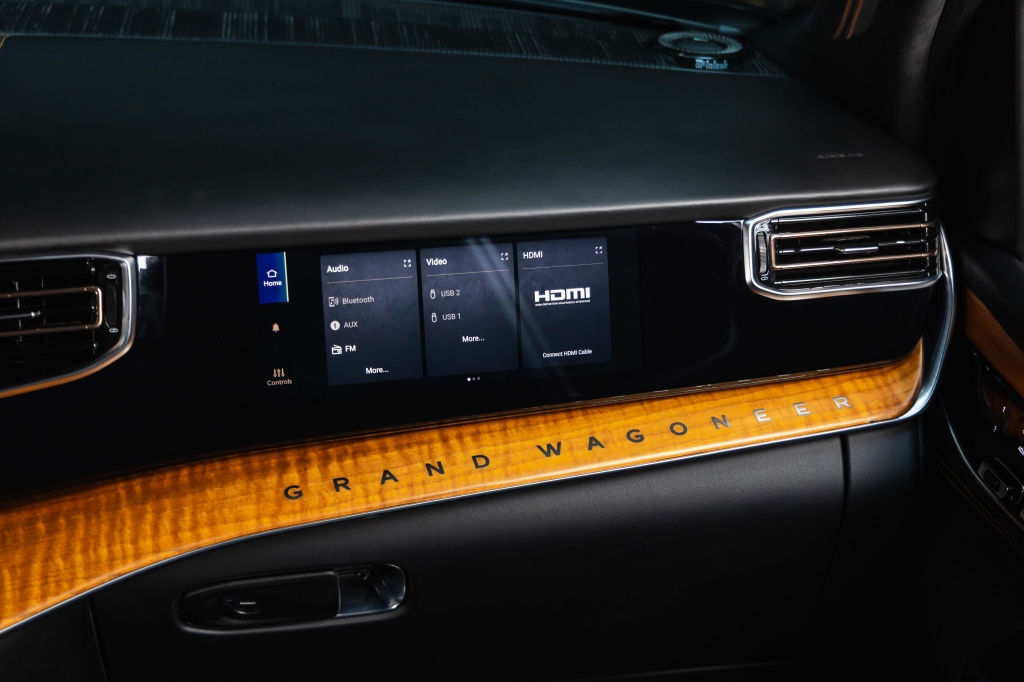 Jeep Grand Wagoneer 2022 фото 35