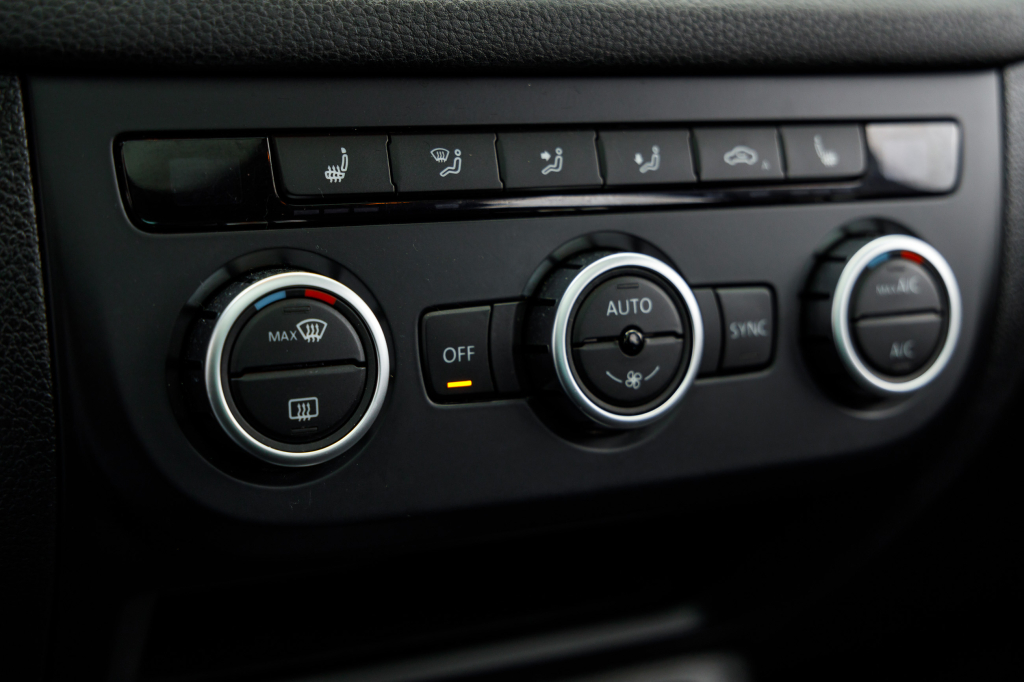 Volkswagen Tiguan S 2012 фото 21