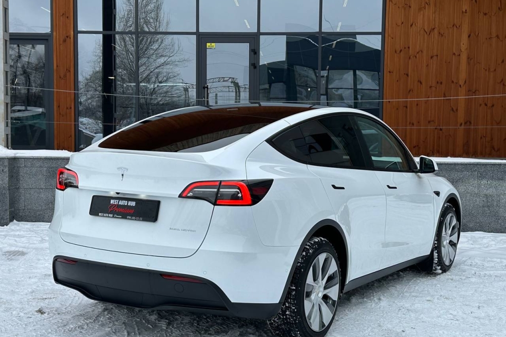 Tesla Model Y Long Range 75 kWh Dual Motor  2022 photo 3