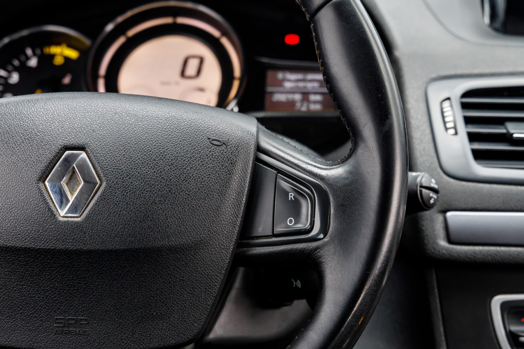 Renault Megane Rlink 2015 фото 17